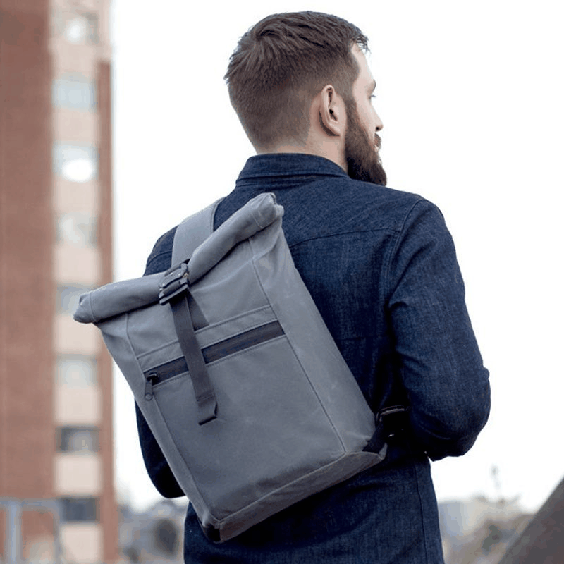 How to pick the perfect messenger bag and pack it right？